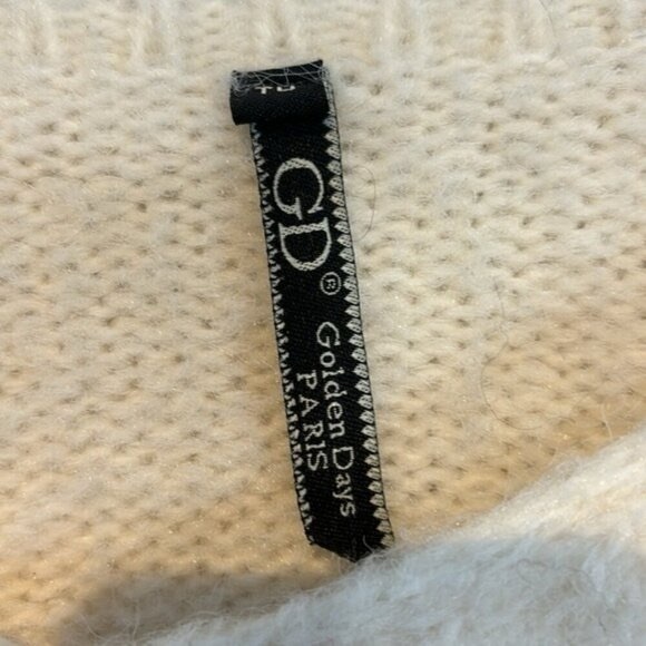 Vintage Y2K Golden days Paris White sweater with strawberry appliqué size small - Picture 7 of 7